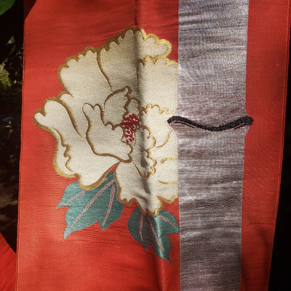 Vintage Obi with Magnolia and Silver Bamboo - Picture 2 of 2